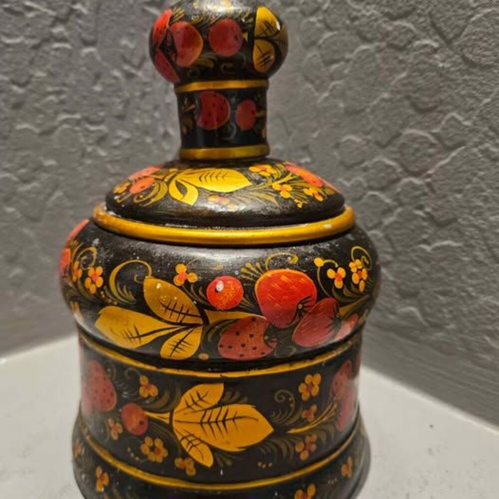 Russian Khokhloma Folk Art Dish 8"